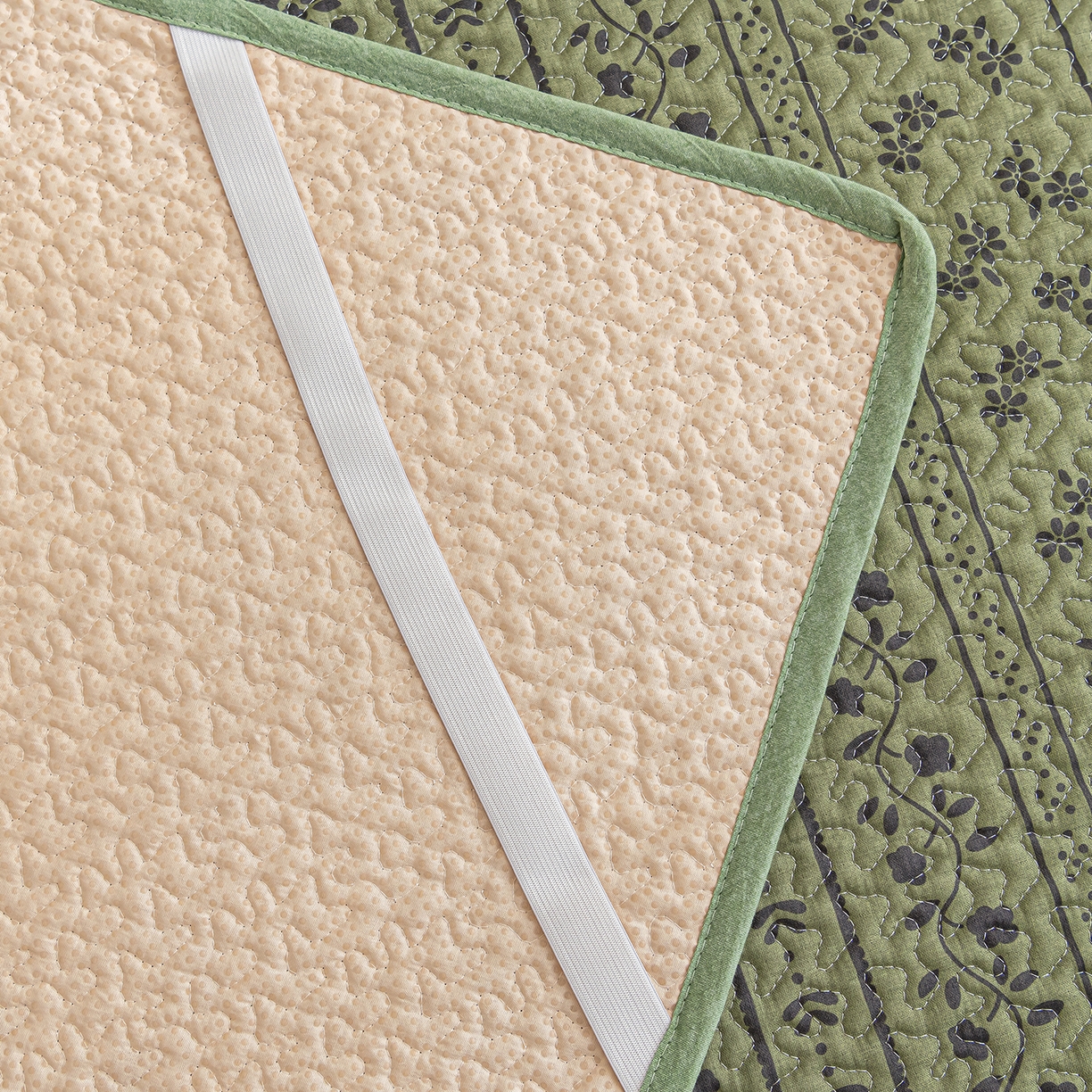 91家纺网 家纺一手货源 找家纺 （总）拾小柒 2025年新款全棉双层纱床护垫纯棉防滑床盖床褥子软床垫