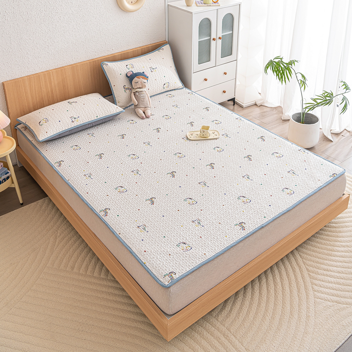 91家纺网 家纺一手货源 找家纺 拾小柒 2025年新款全棉双层纱床护垫纯棉防滑床盖床褥子软床垫 七彩童年