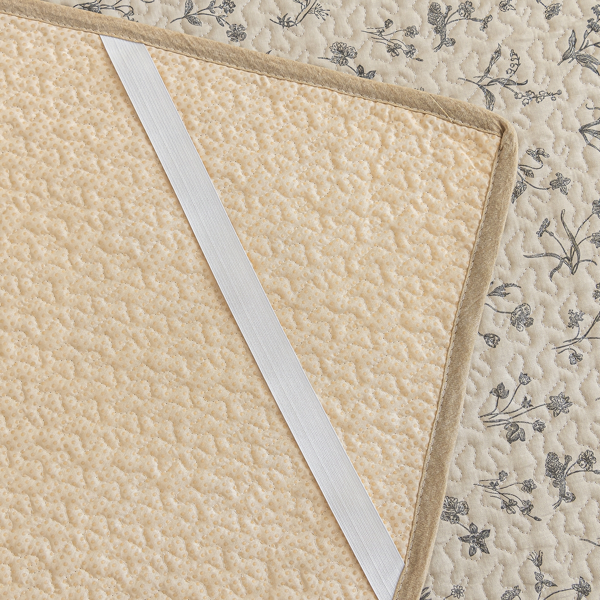 91家纺网 家纺一手货源 找家纺 拾小柒 2025年新款全棉双层纱床护垫纯棉防滑床盖床褥子软床垫 山野小咖