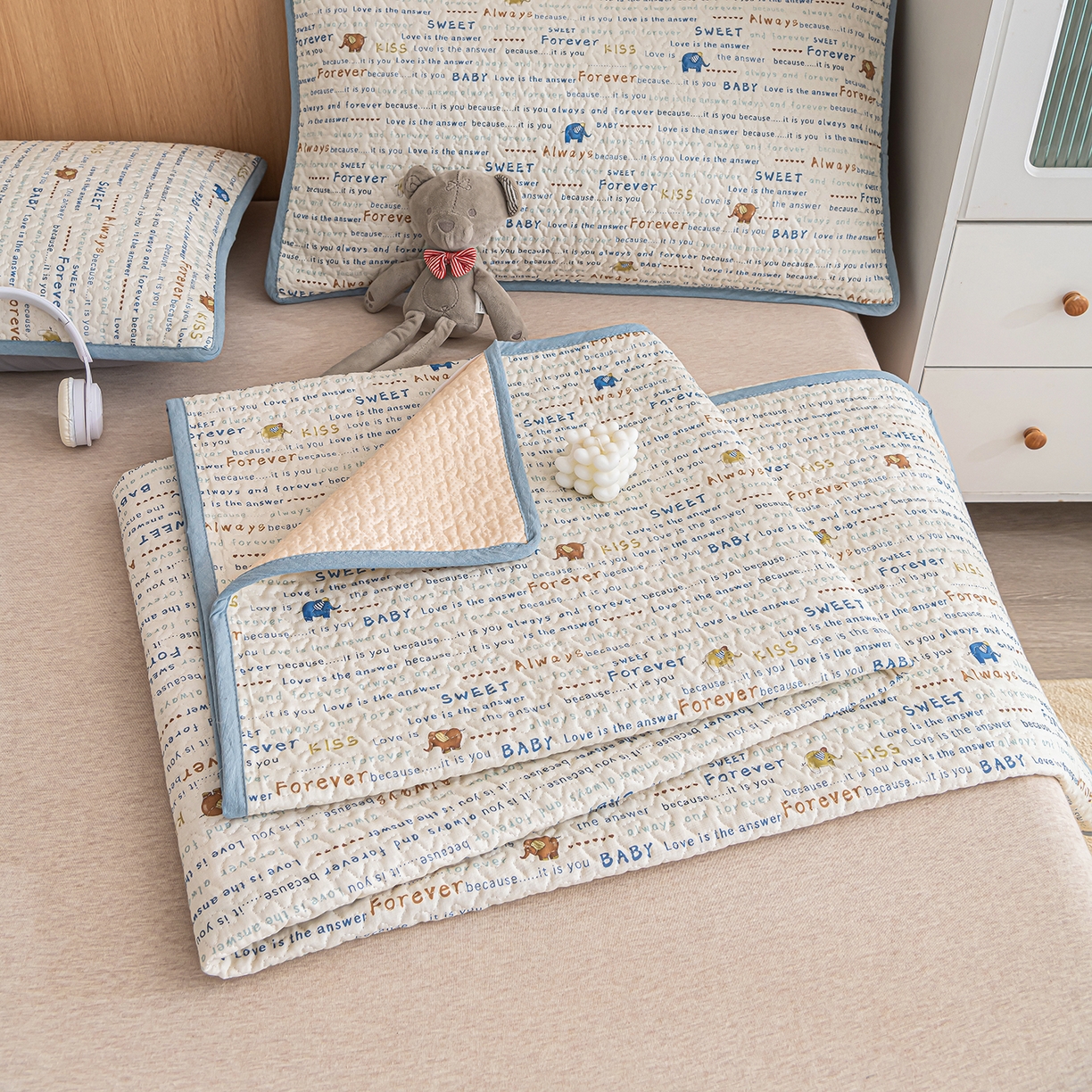 91家纺网 家纺一手货源 找家纺 （总）拾小柒 2025年新款全棉双层纱床护垫纯棉防滑床盖床褥子软床垫