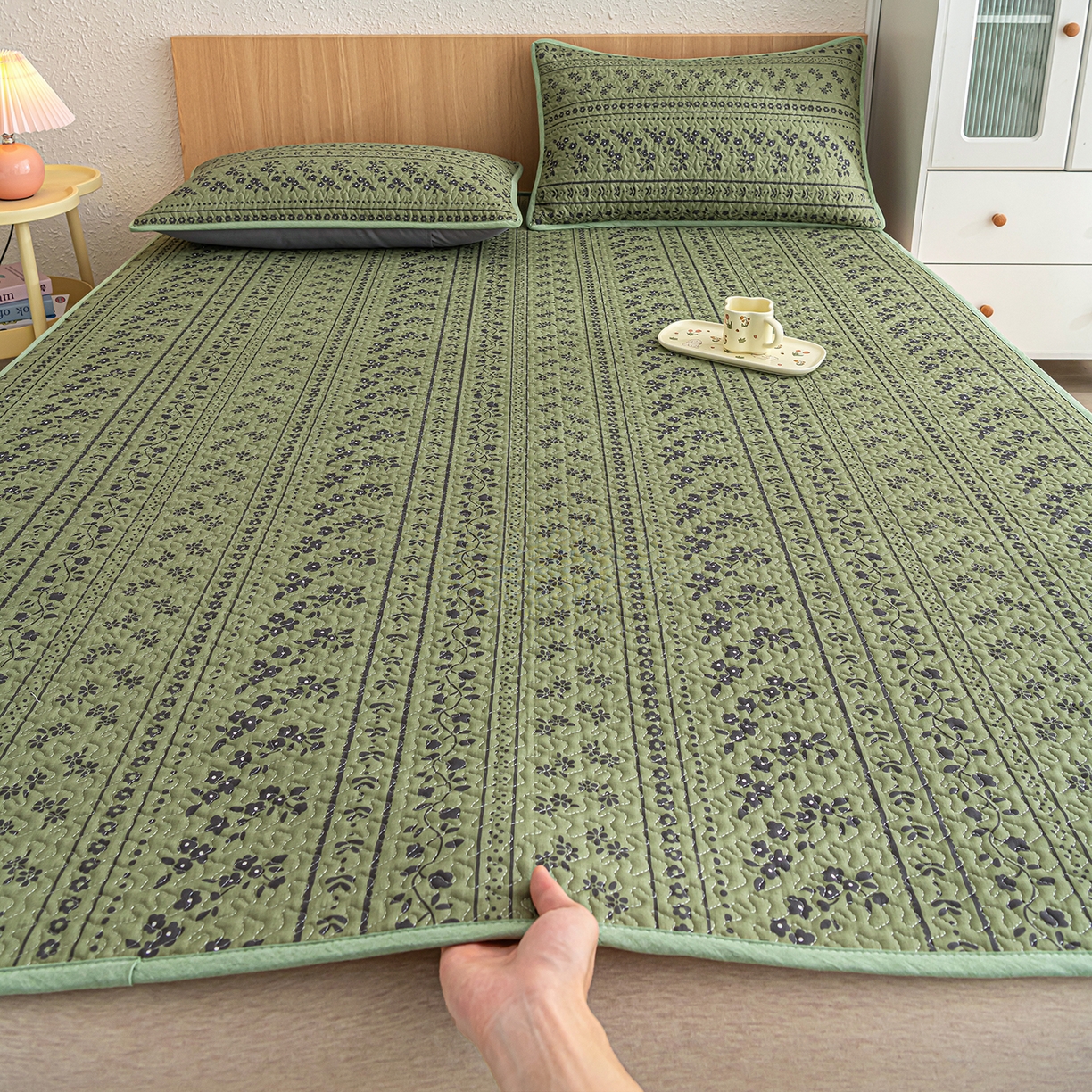 91家纺网 家纺一手货源 找家纺 （总）拾小柒 2025年新款全棉双层纱床护垫纯棉防滑床盖床褥子软床垫