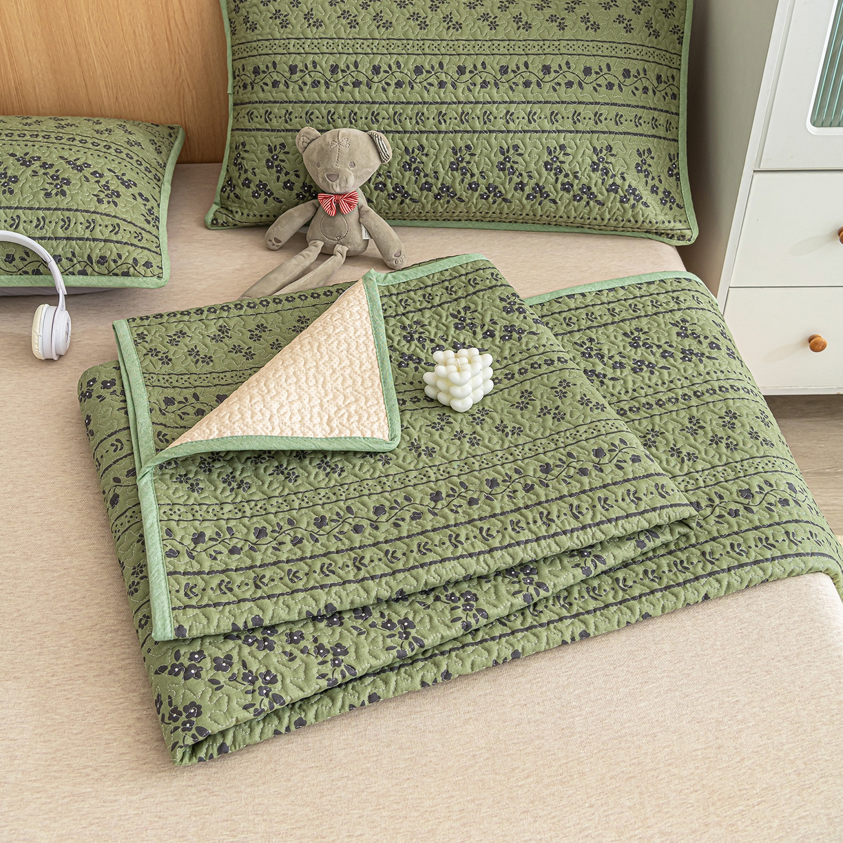 91家纺网 家纺一手货源 找家纺 （总）拾小柒 2025年新款全棉双层纱床护垫纯棉防滑床盖床褥子软床垫