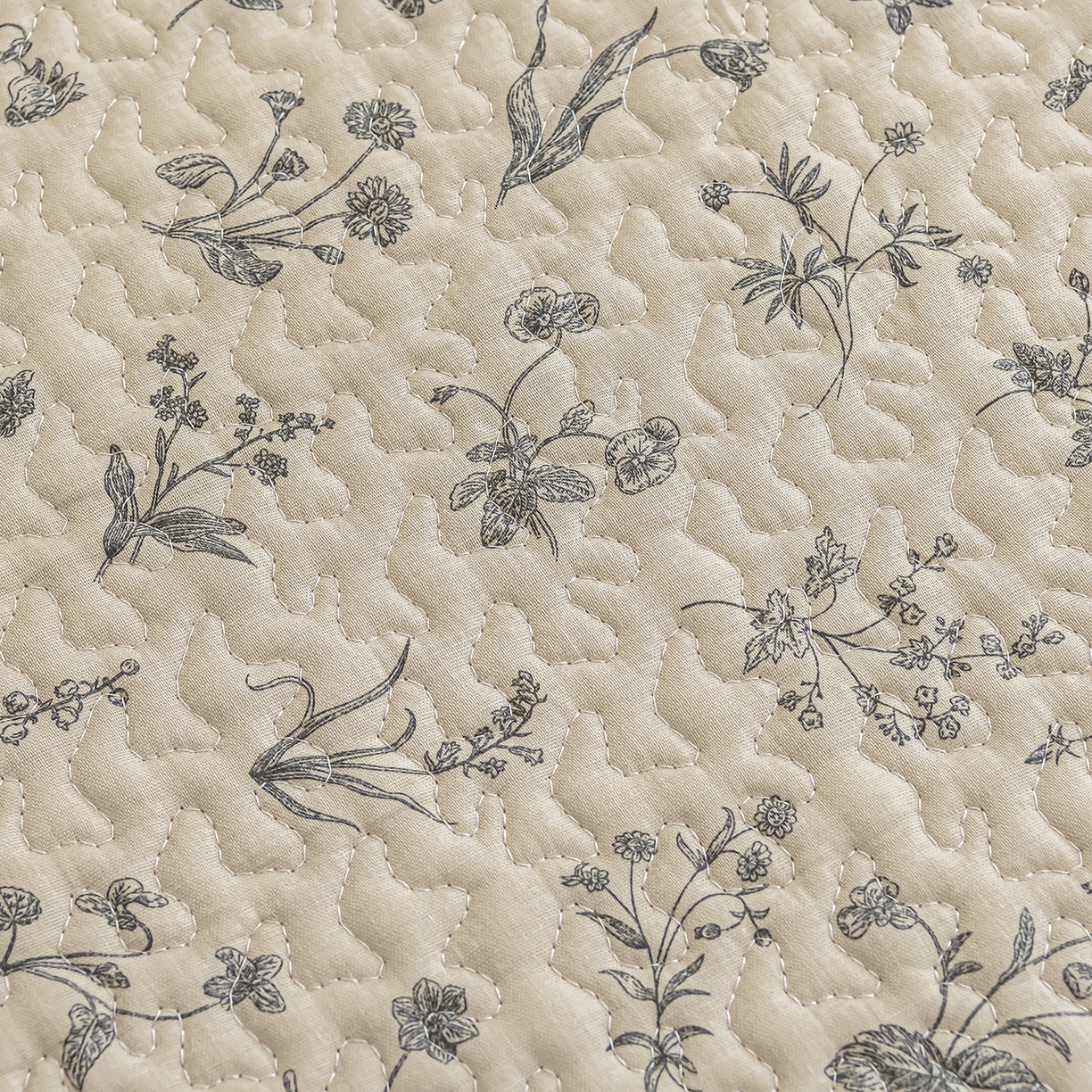 91家纺网 家纺一手货源 找家纺 拾小柒 2025年新款全棉双层纱床护垫纯棉防滑床盖床褥子软床垫 山野小咖