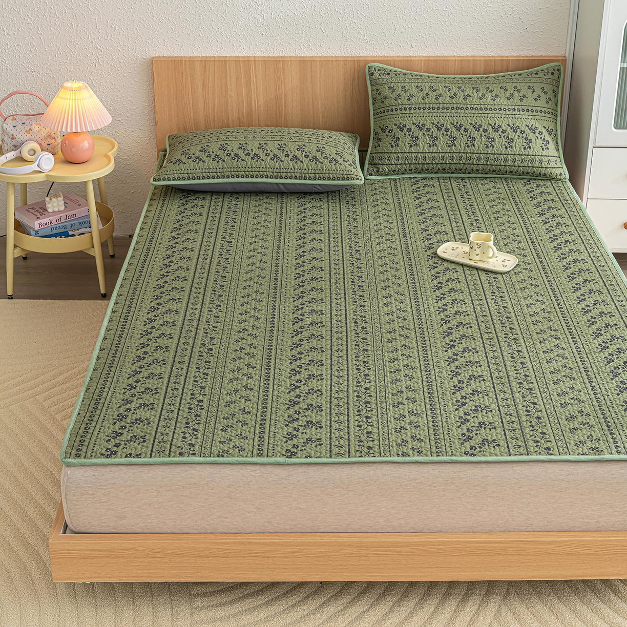 91家纺网 家纺一手货源 找家纺 拾小柒 2025年新款全棉双层纱床护垫纯棉防滑床盖床褥子软床垫 爱丽丝花园