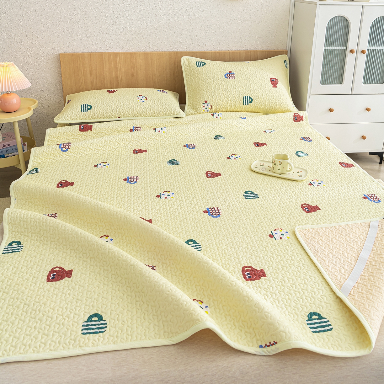 91家纺网 家纺一手货源 找家纺 拾小柒 2025年新款全棉双层纱床护垫纯棉防滑床盖床褥子软床垫 彩色杯黄