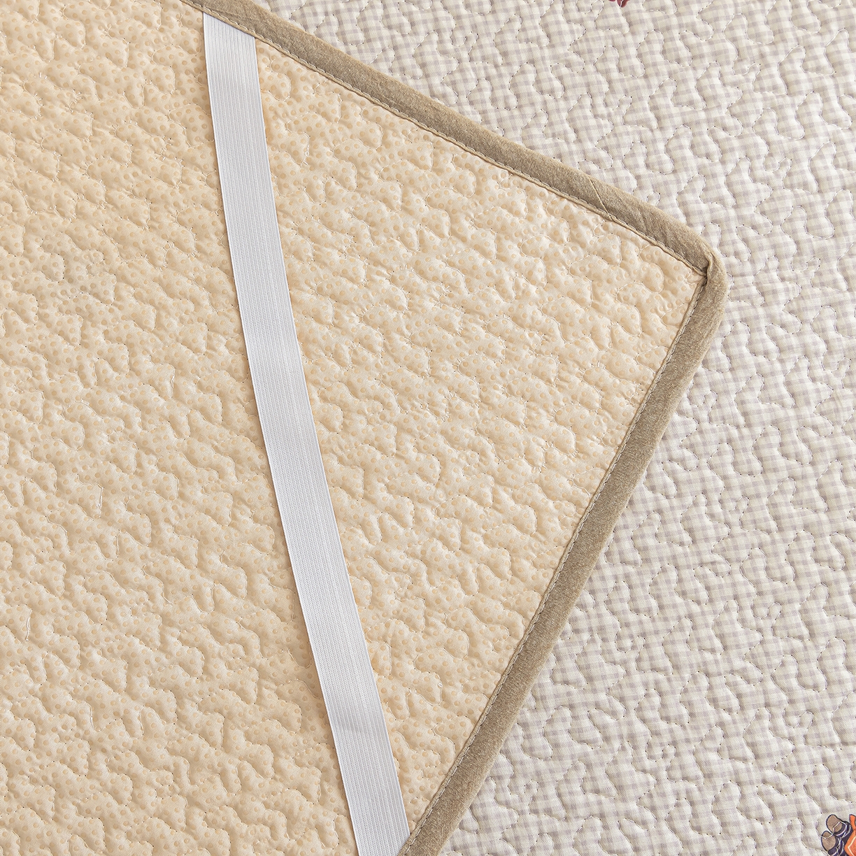 91家纺网 家纺一手货源 找家纺 拾小柒 2025年新款全棉双层纱床护垫纯棉防滑床盖床褥子软床垫 格子狗米