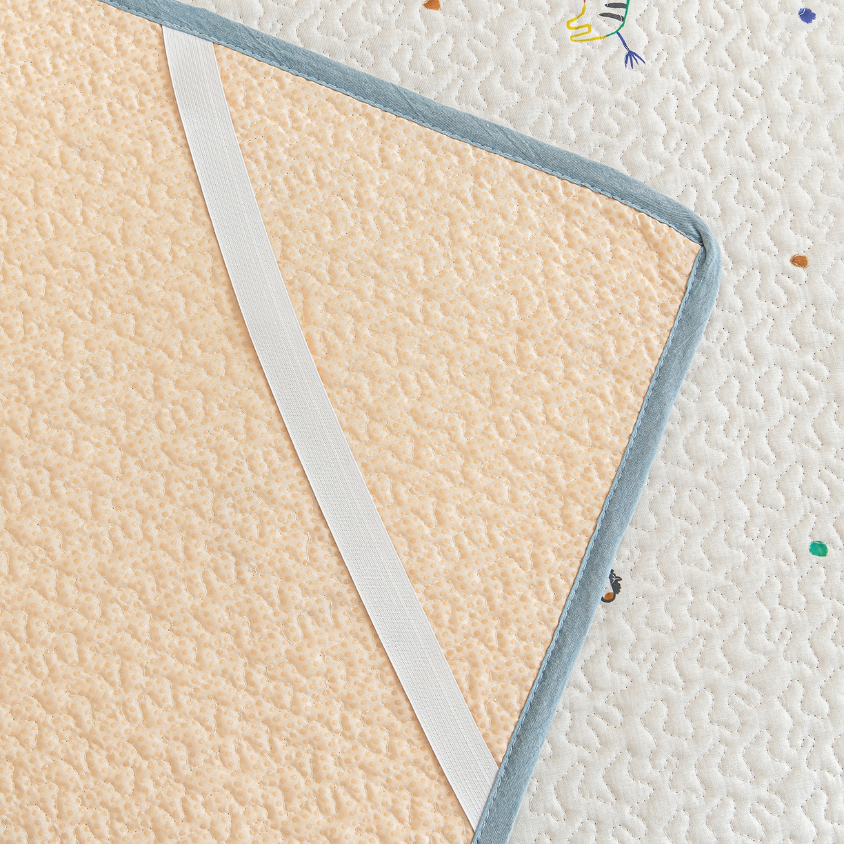 91家纺网 家纺一手货源 找家纺 拾小柒 2025年新款全棉双层纱床护垫纯棉防滑床盖床褥子软床垫 七彩童年