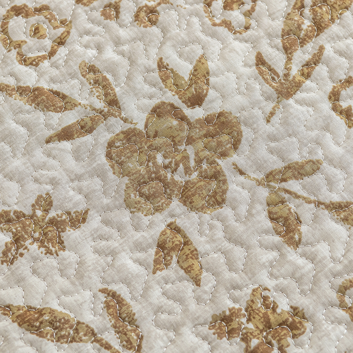 91家纺网 家纺一手货源 找家纺 拾小柒 2025年新款全棉双层纱床护垫纯棉防滑床盖床褥子软床垫 忘忧草咖