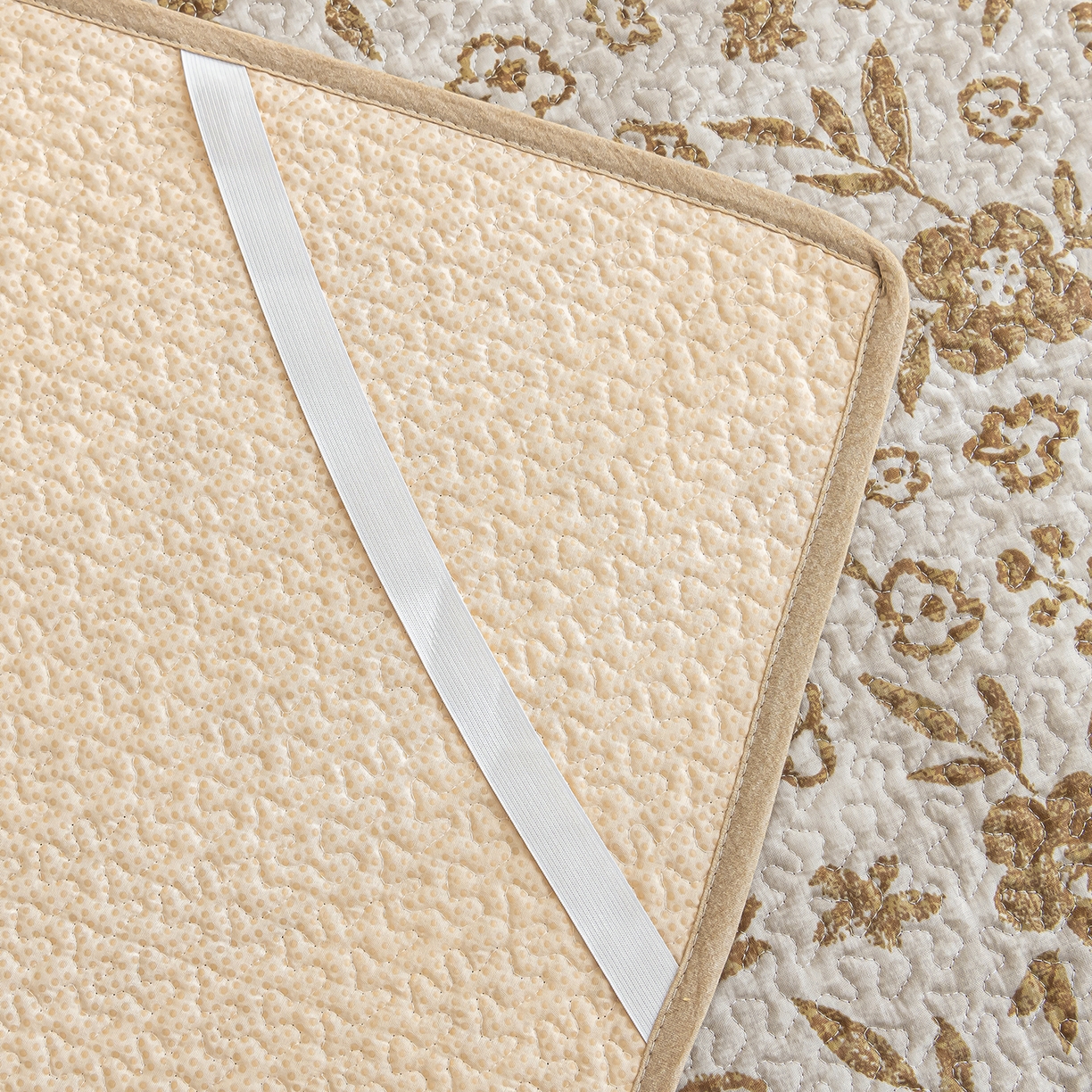 91家纺网 家纺一手货源 找家纺 拾小柒 2025年新款全棉双层纱床护垫纯棉防滑床盖床褥子软床垫 忘忧草咖