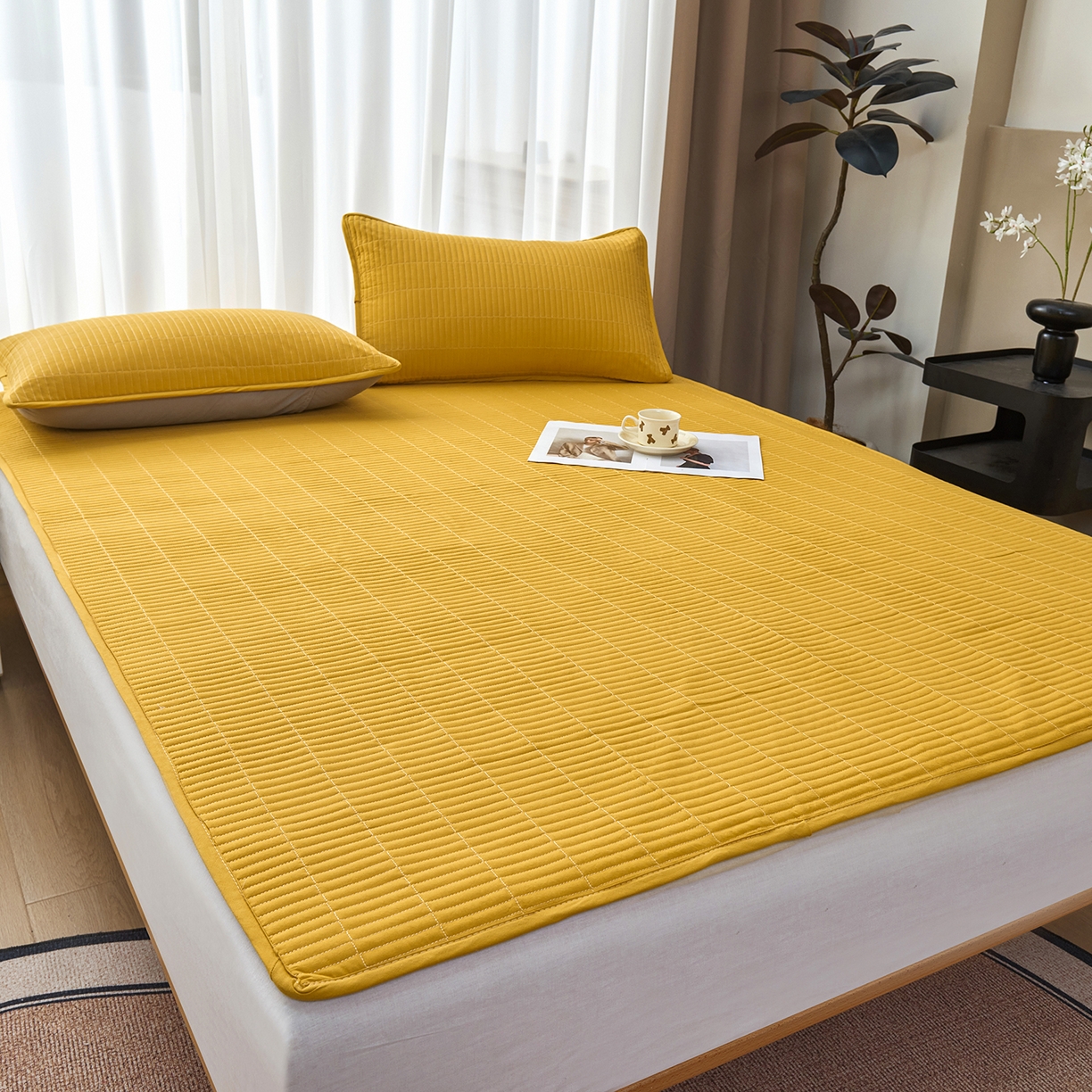 91家纺网 家纺一手货源 找家纺 拾小柒 2025新款A类全棉水洗棉床盖防水隔尿床护垫防滑隔脏姨妈垫 姜黄色