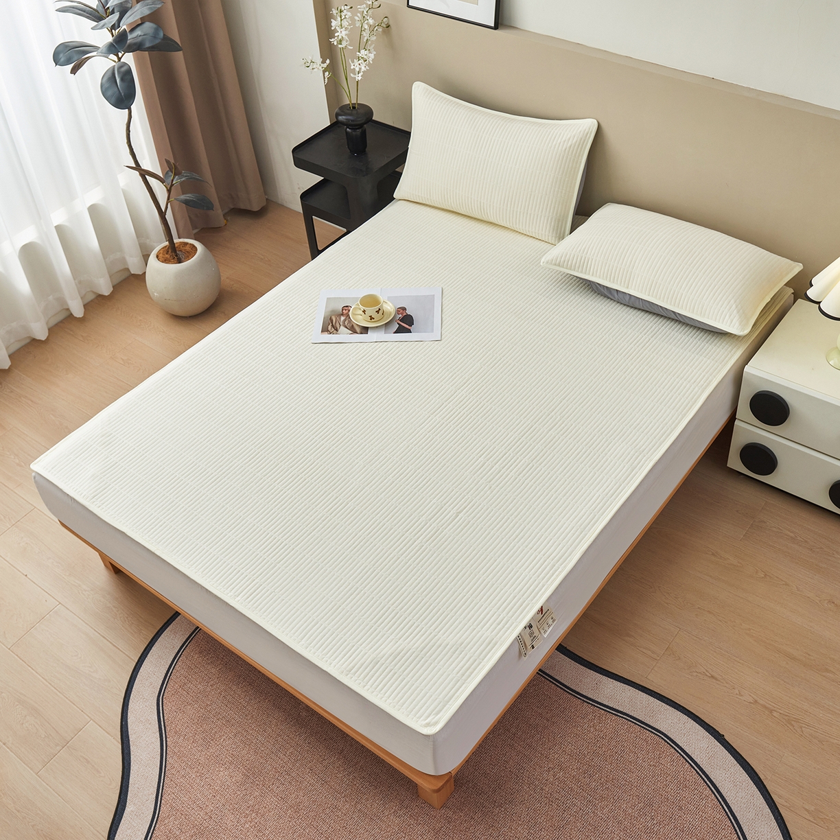 91家纺网 家纺一手货源 找家纺 拾小柒 2025新款A类全棉水洗棉床盖防水隔尿床护垫防滑隔脏姨妈垫 鹅黄色