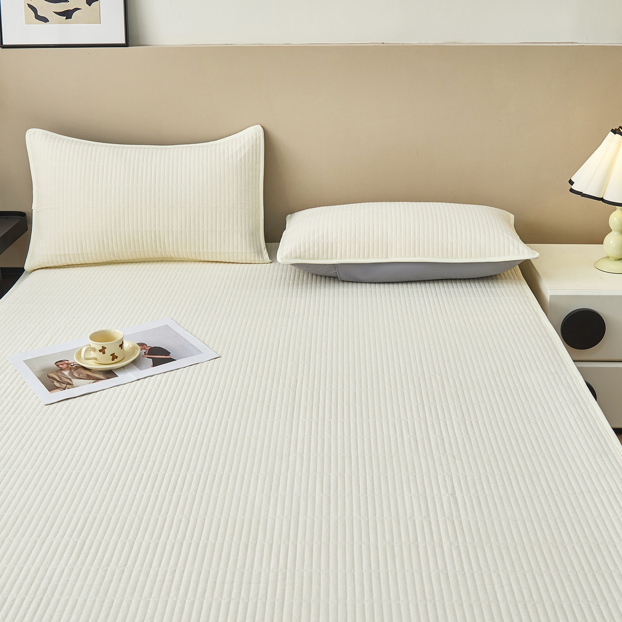 91家纺网 家纺一手货源 找家纺 拾小柒 2025新款A类全棉水洗棉床盖防水隔尿床护垫防滑隔脏姨妈垫 鹅黄色