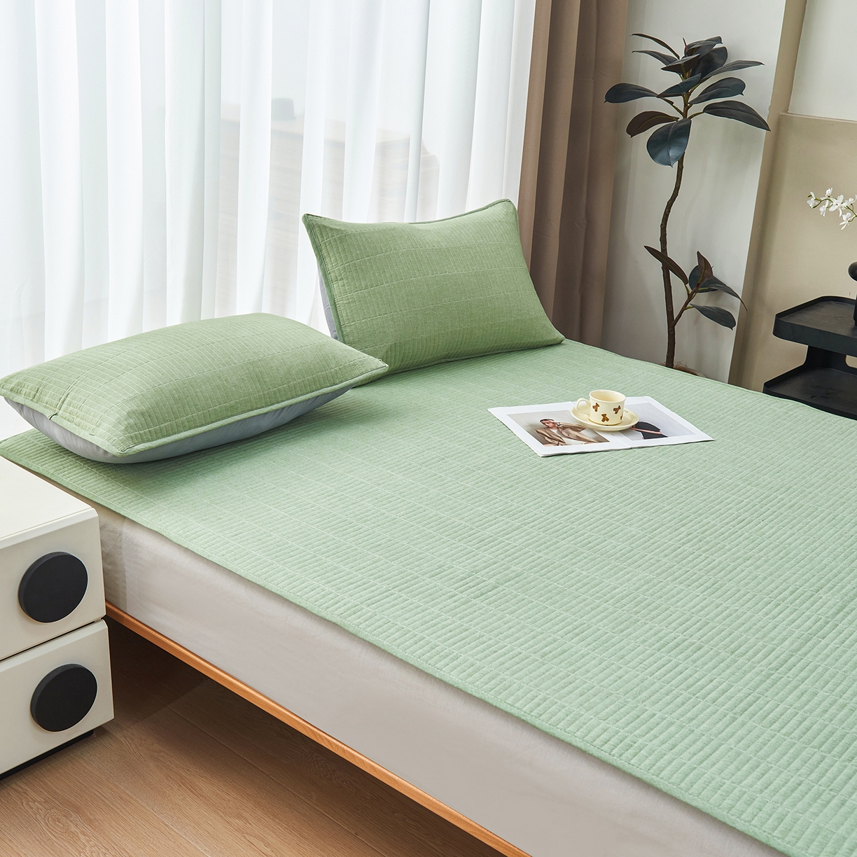 91家纺网 家纺一手货源 找家纺 拾小柒 2025新款A类全棉水洗棉床盖防水隔尿床护垫防滑隔脏姨妈垫 浅绿色