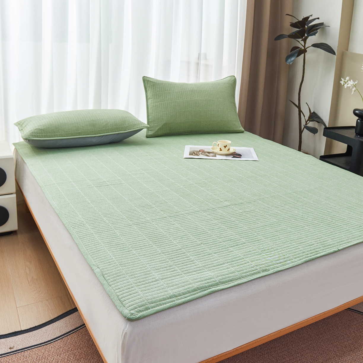 91家纺网 家纺一手货源 找家纺 拾小柒 2025新款A类全棉水洗棉床盖防水隔尿床护垫防滑隔脏姨妈垫 浅绿色