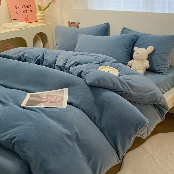 91家纺网 家纺一手货源 找家纺 （总）顺兴家居 2025新款简约纯色双拼牛奶绒四件套（风格二）