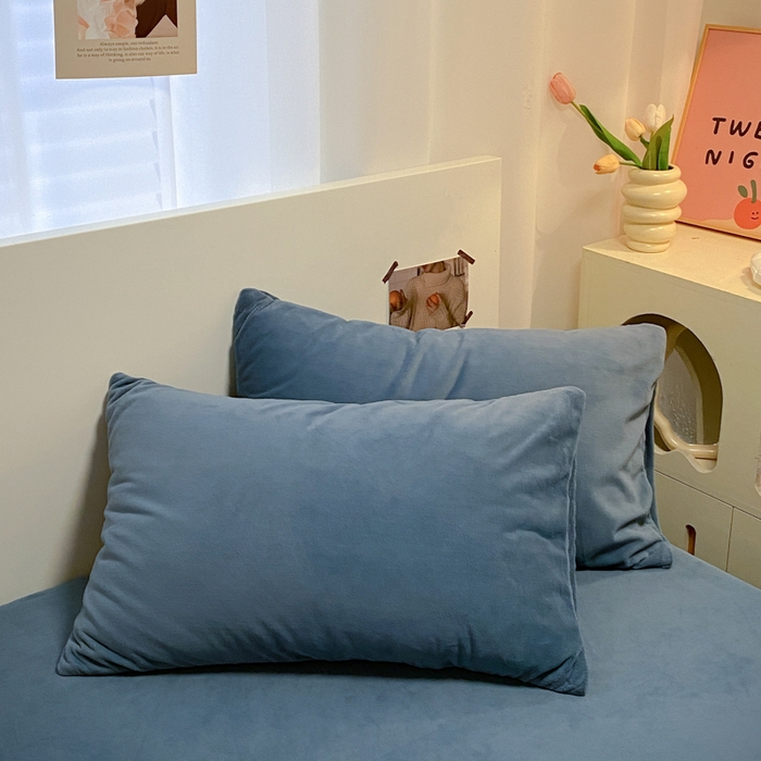 91家纺网 家纺一手货源 找家纺 （总）顺兴家居 2025新款简约纯色双拼牛奶绒四件套（风格二）