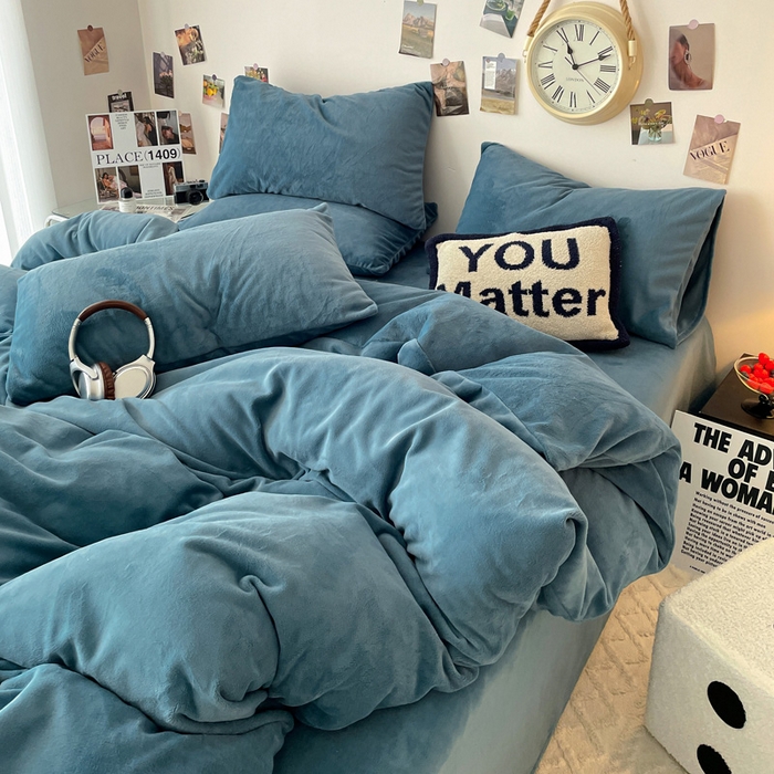 91家纺网 家纺一手货源 找家纺 （总）顺兴家居 2025新款简约纯色双拼牛奶绒四件套（风格一）