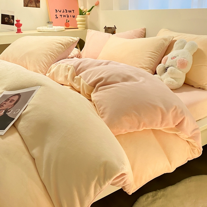 91家纺网 家纺一手货源 找家纺 （总）顺兴家居 2025新款简约纯色双拼牛奶绒四件套（风格二）