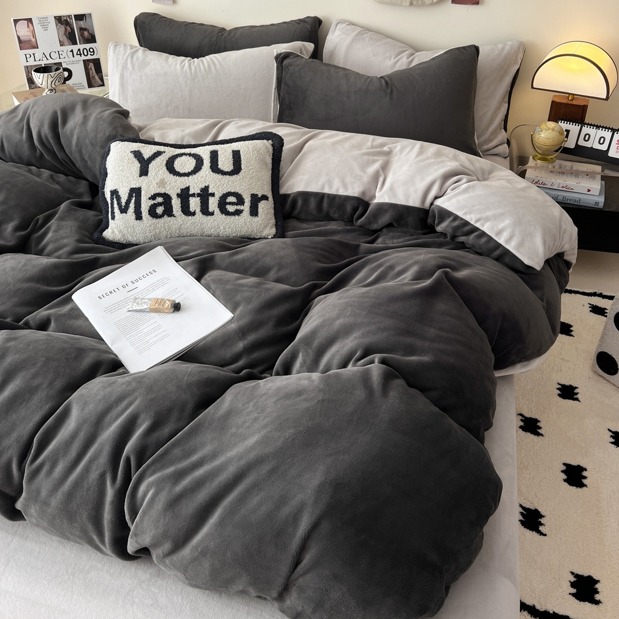 91家纺网 家纺一手货源 找家纺 （总）顺兴家居 2025新款简约纯色双拼牛奶绒四件套（风格一）