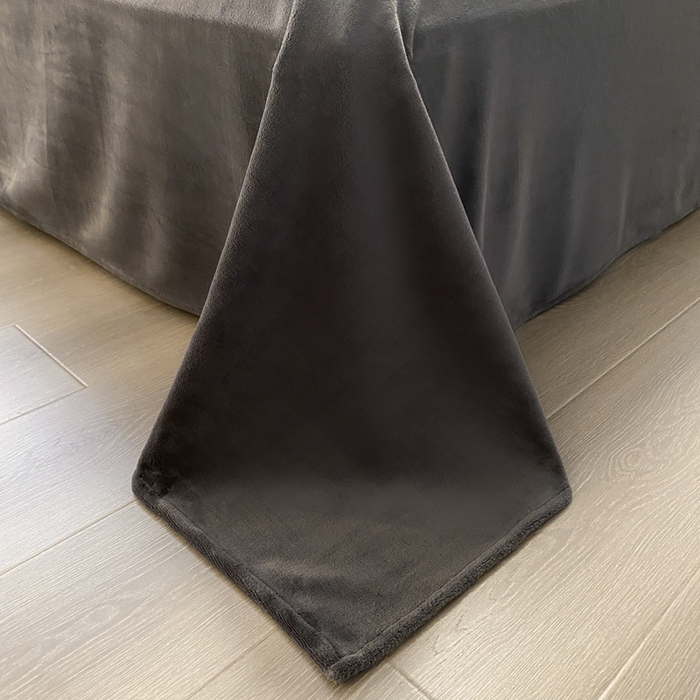 91家纺网 家纺一手货源 找家纺 顺兴家居 2025新款简约纯色双拼牛奶绒四件套（风格二） 高级灰