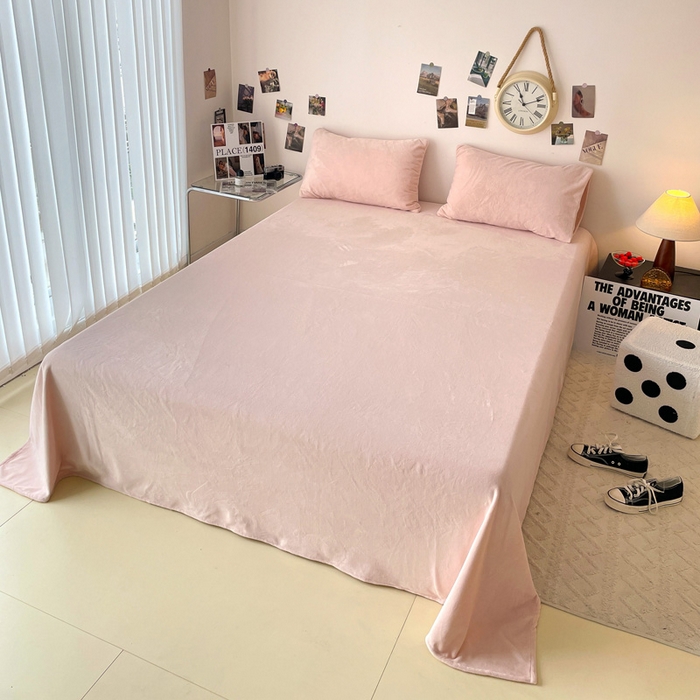 91家纺网 家纺一手货源 找家纺 顺兴家居 2025新款简约纯色双拼牛奶绒四件套（风格一） 粉玉