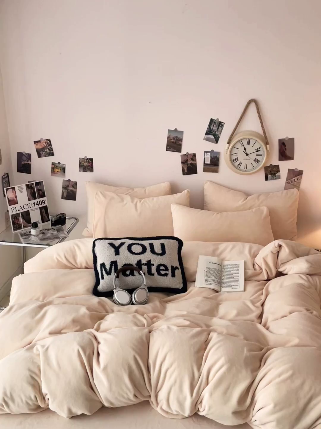 91家纺网 家纺一手货源 找家纺 顺兴家居 2025新款简约纯色双拼牛奶绒四件套（风格一） 奶昔黄