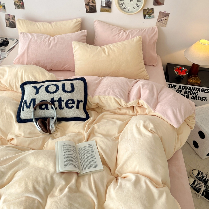 顺兴家居 2025新款简约纯色双拼牛奶绒四件套（风格一） 奶昔黄+粉玉