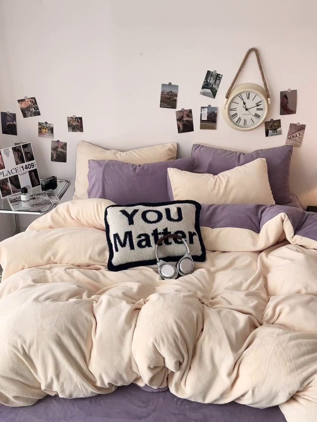 91家纺网 家纺一手货源 找家纺 顺兴家居 2025新款简约纯色双拼牛奶绒四件套（风格一） 奶昔黄+罗兰紫