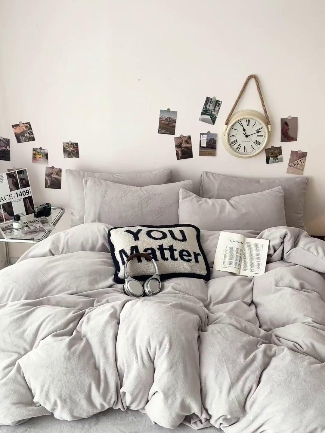 91家纺网 家纺一手货源 找家纺 顺兴家居 2025新款简约纯色双拼牛奶绒四件套（风格一） 浅灰