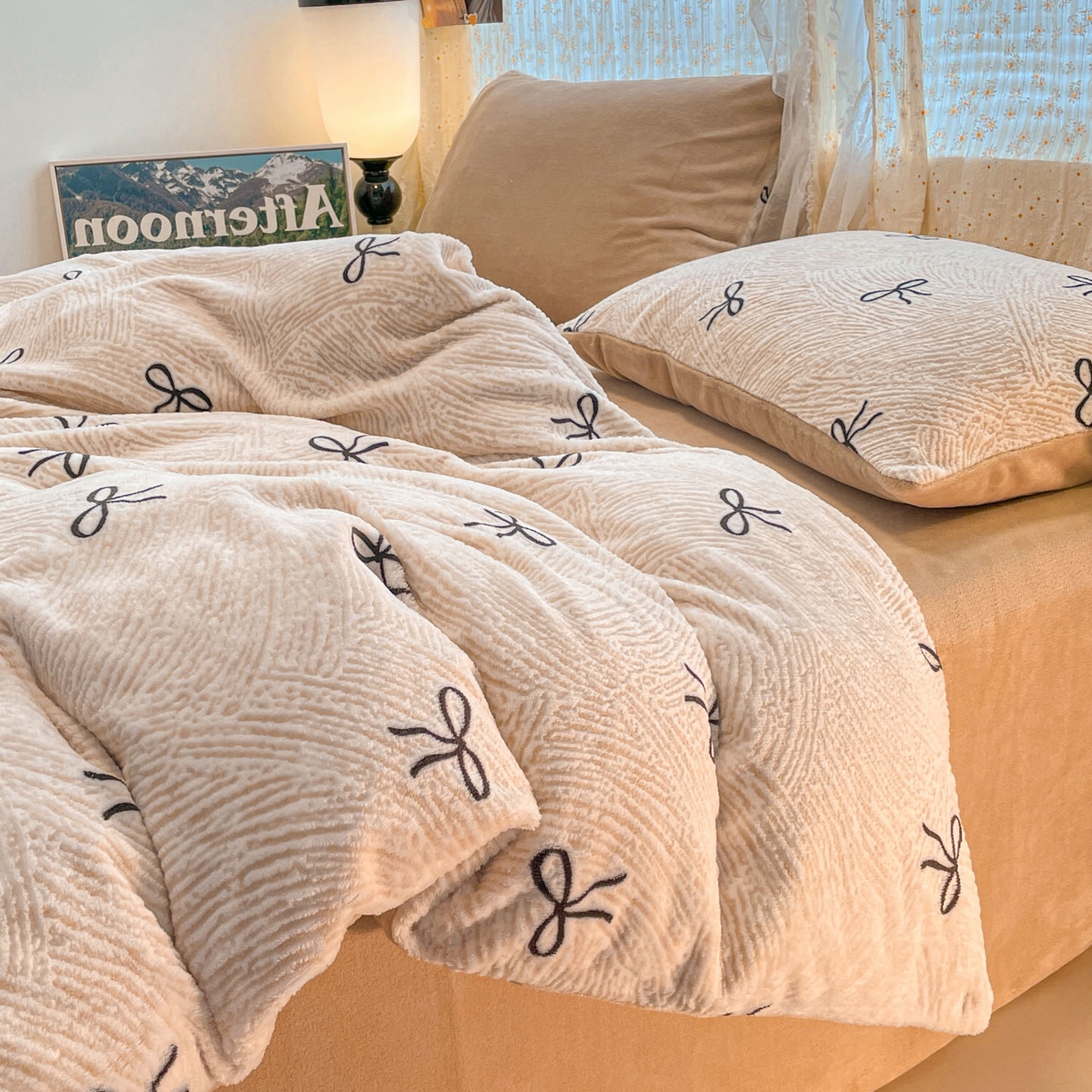 91家纺网 家纺一手货源 找家纺 （总）顺兴家居 2025新款高克重230克雕花牛奶绒四件套