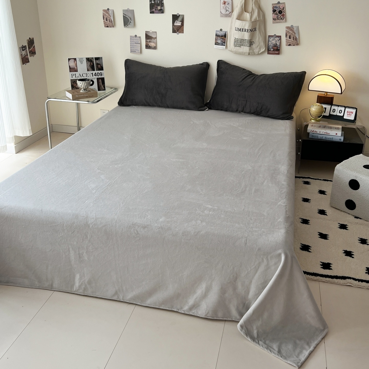 91家纺网 家纺一手货源 找家纺 顺兴家居 2025新款简约纯色双拼牛奶绒四件套（风格一） 高级灰+浅灰