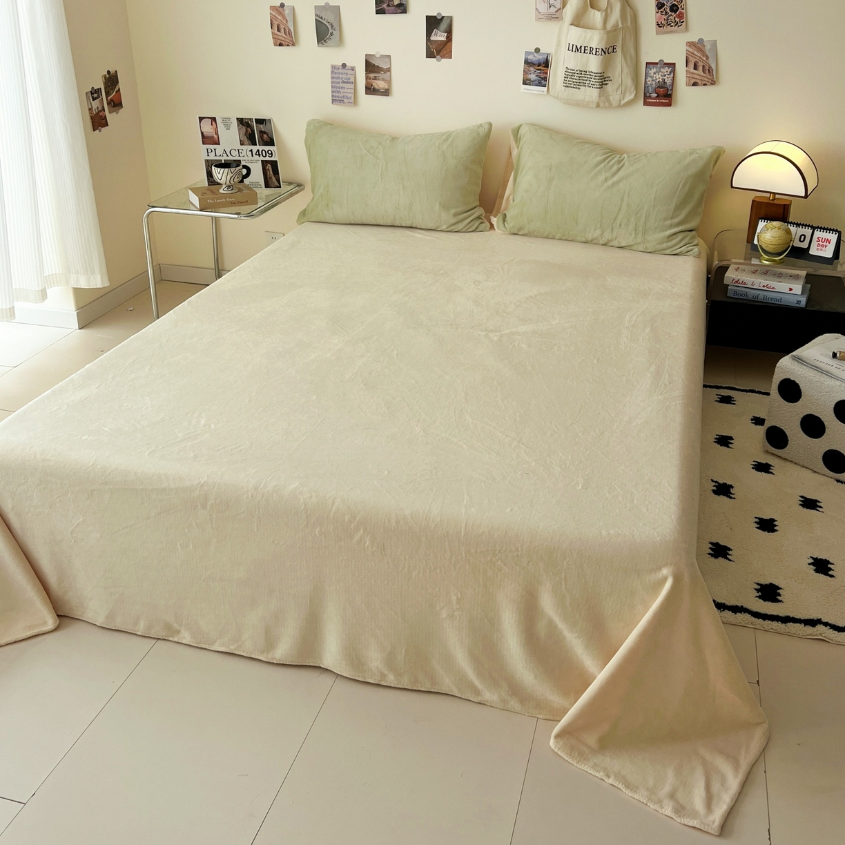 91家纺网 家纺一手货源 找家纺 顺兴家居 2025新款简约纯色双拼牛奶绒四件套（风格一） 果绿+奶昔黄