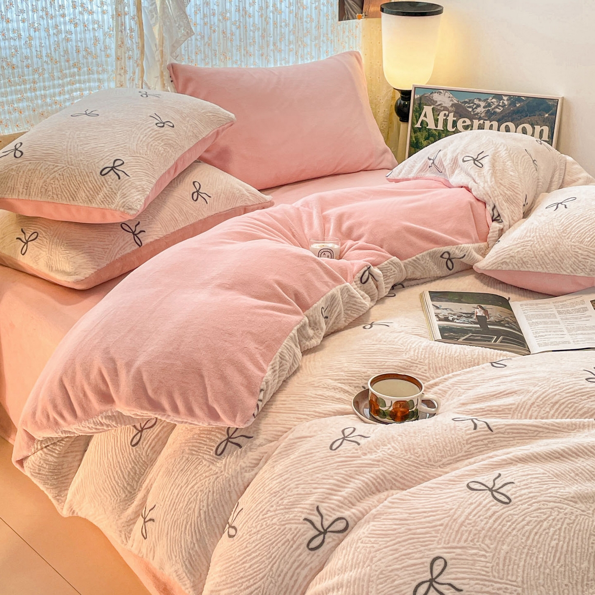 91家纺网 家纺一手货源 找家纺 顺兴家居 2025新款高克重230克雕花牛奶绒四件套 梦幻芭蕾-粉