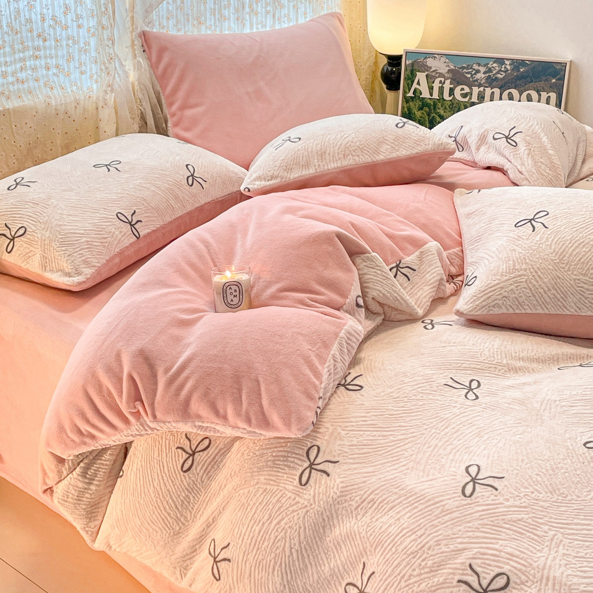 91家纺网 家纺一手货源 找家纺 顺兴家居 2025新款高克重230克雕花牛奶绒四件套 梦幻芭蕾-粉