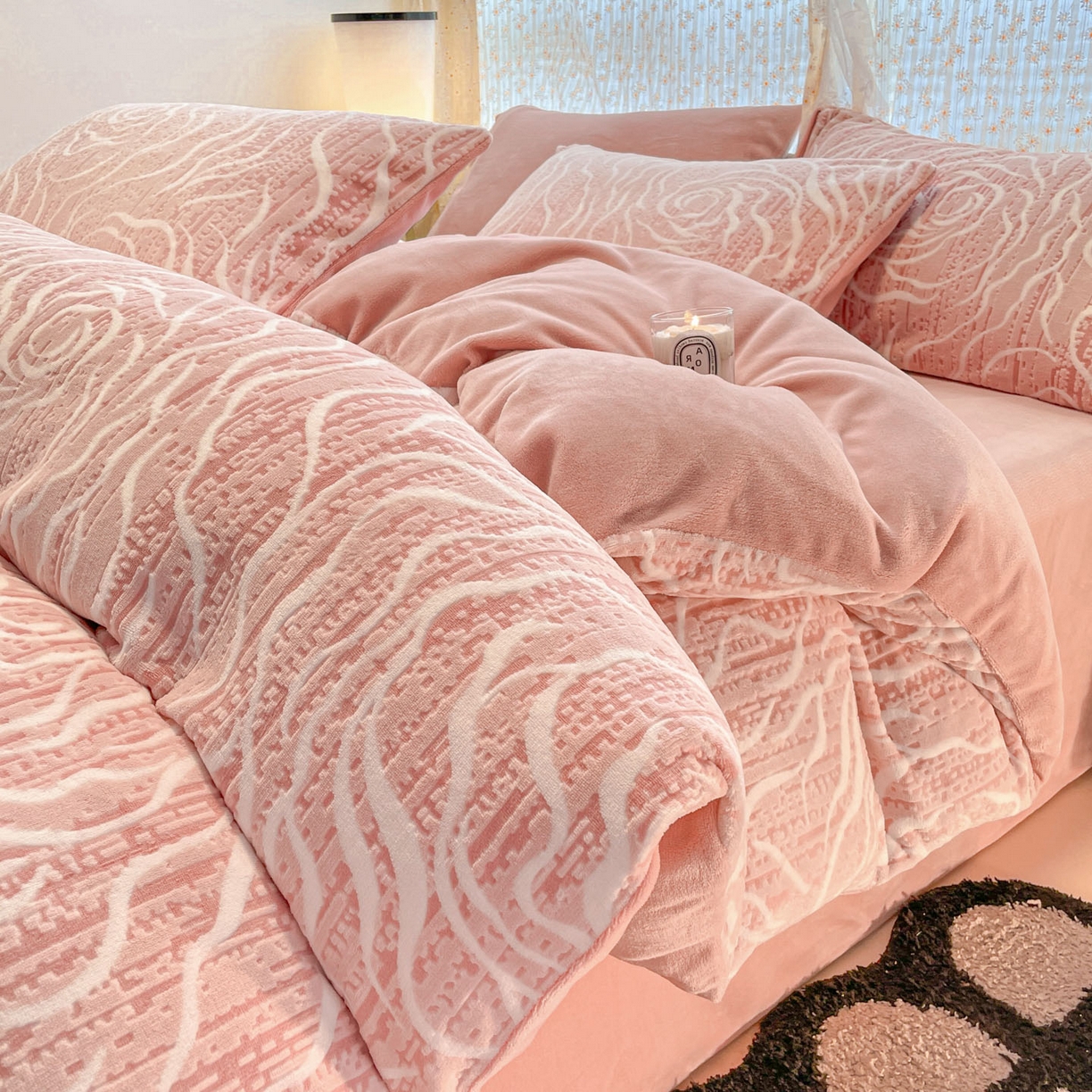 顺兴家居 2025新款高克重230克雕花牛奶绒四件套 芍药-豆沙粉