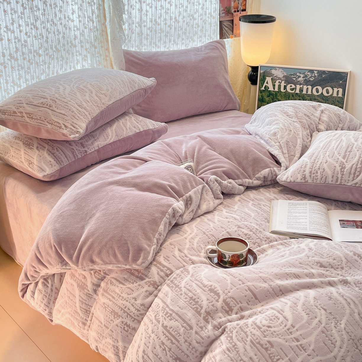 91家纺网 家纺一手货源 找家纺 顺兴家居 2025新款高克重230克雕花牛奶绒四件套 芍药-紫