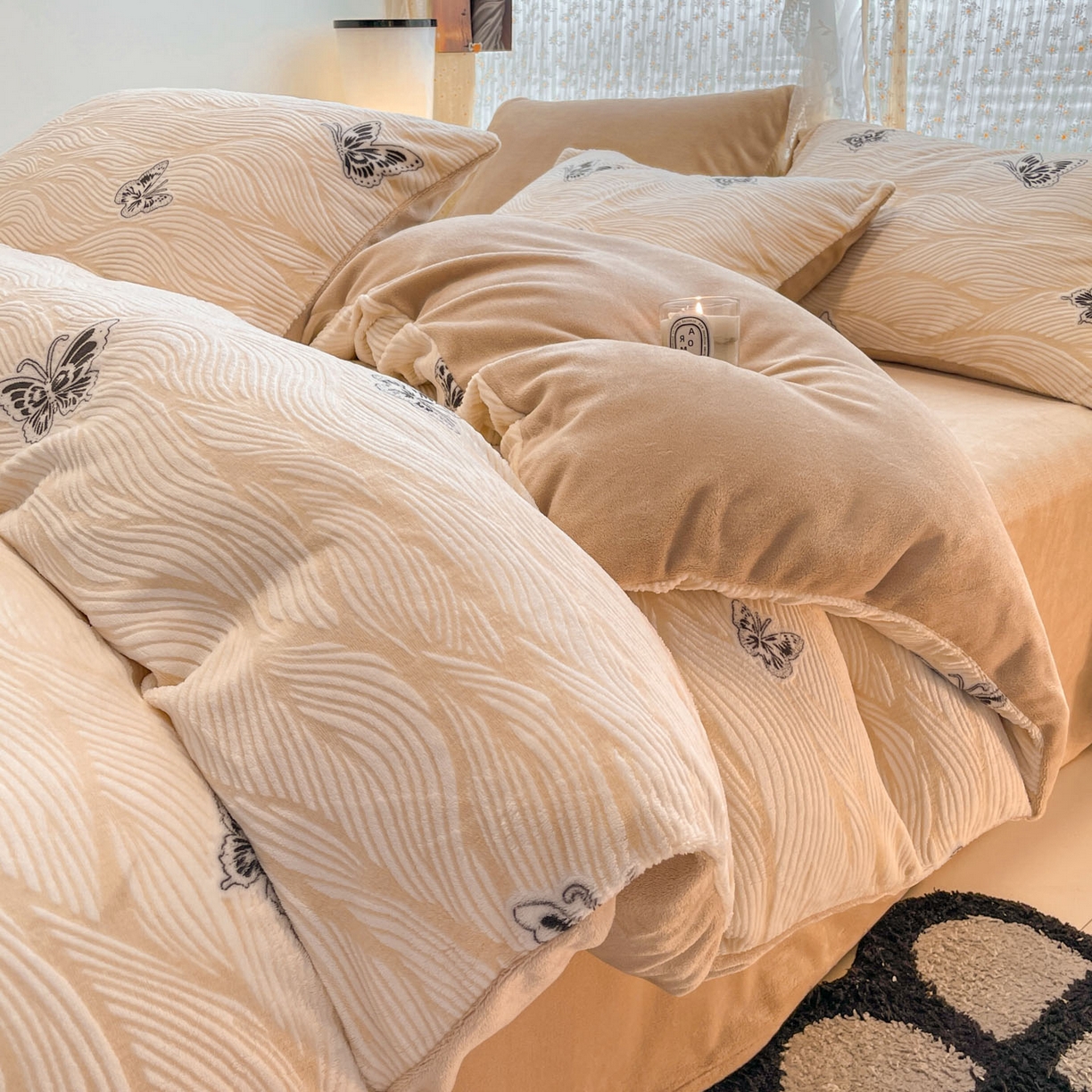 顺兴家居 2025新款高克重230克雕花牛奶绒四件套 水漾蝶舞-卡其