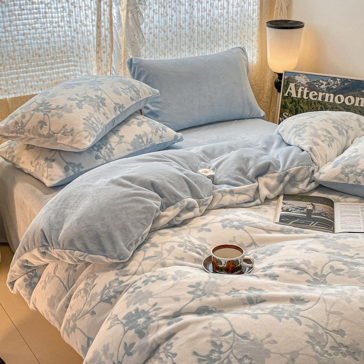 91家纺网 家纺一手货源 找家纺 顺兴家居 2025新款高克重230克雕花牛奶绒四件套 晕染花曳-蓝