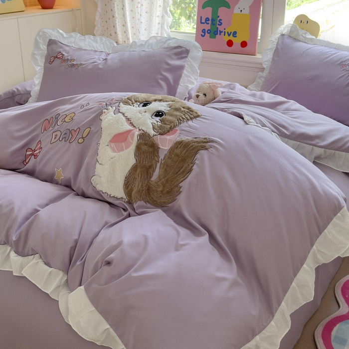 91家纺网 家纺一手货源 找家纺 易禾家纺 2025新款韩版卡通兔毛贴布绣水洗棉四件套学生宿舍三件套-炸毛小猫 炸毛小猫——雾紫