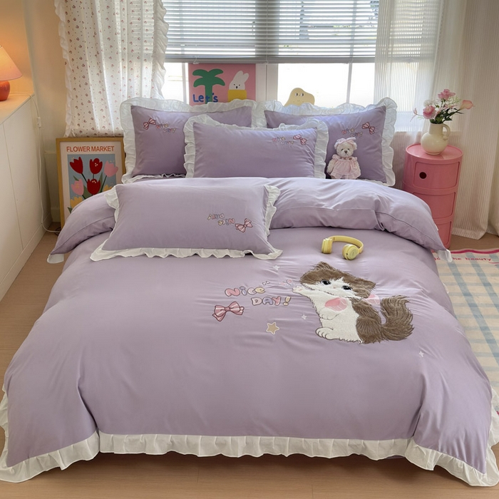 91家纺网 家纺一手货源 找家纺 易禾家纺 2025新款韩版卡通兔毛贴布绣水洗棉四件套学生宿舍三件套-炸毛小猫 炸毛小猫——雾紫