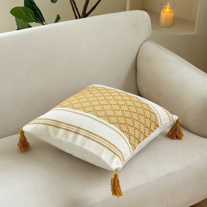 91家纺网 家纺一手货源 找家纺 新奇异 2025新款波西米亚多菱形流苏抱枕 组合图