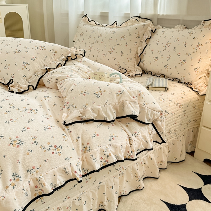 91家纺网 家纺一手货源 找家纺 尚美 2025新款法式小黑边云感四件套床盖款 丁香花