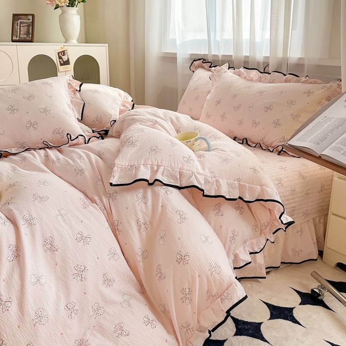 91家纺网 家纺一手货源 找家纺 尚美 2025新款法式小黑边云感四件套床盖款 蝴蝶结