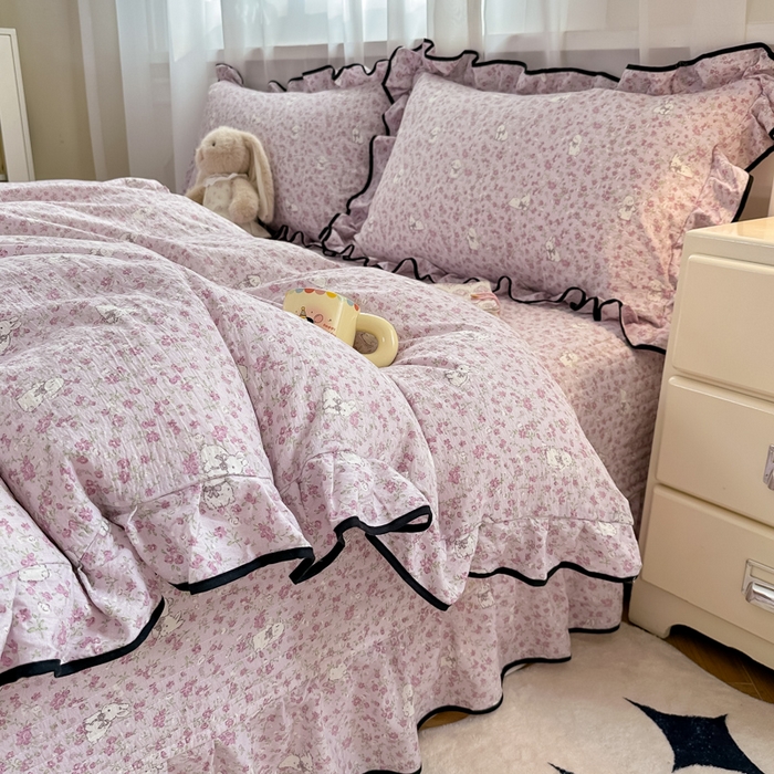 91家纺网 家纺一手货源 找家纺 尚美 2025新款法式小黑边云感四件套床盖款 可爱兔