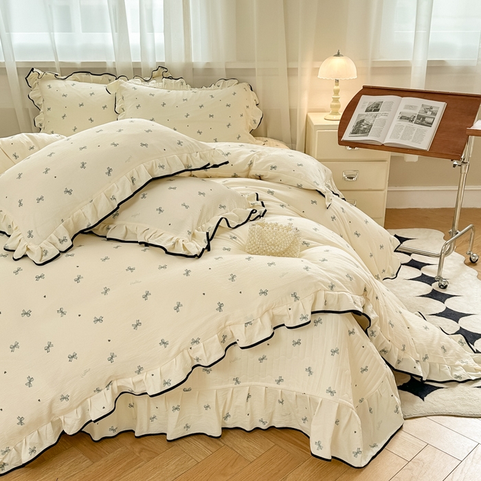 91家纺网 家纺一手货源 找家纺 尚美 2025新款法式小黑边云感四件套床盖款 兰蝴蝶结米