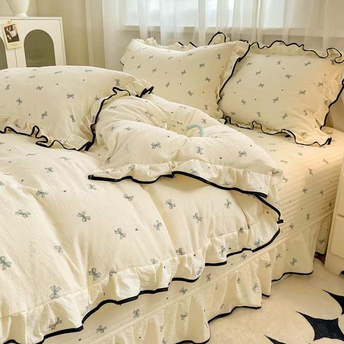 91家纺网 家纺一手货源 找家纺 尚美 2025新款法式小黑边云感四件套床盖款 兰蝴蝶结米