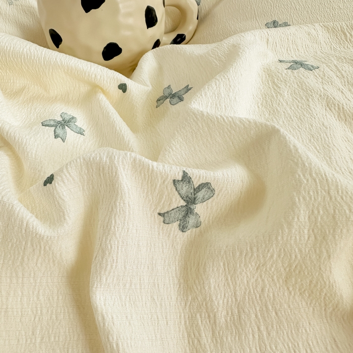 91家纺网 家纺一手货源 找家纺 尚美 2025新款法式小黑边云感四件套床盖款 兰蝴蝶结米