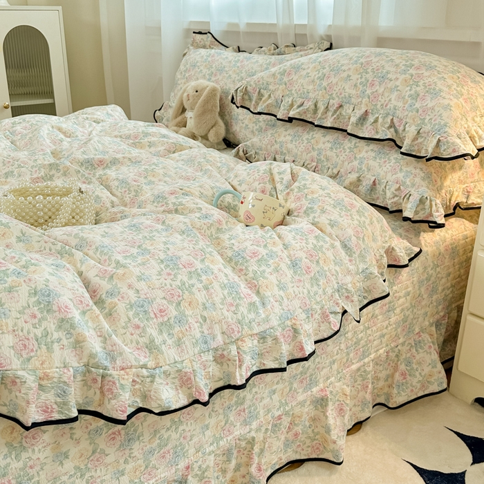 91家纺网 家纺一手货源 找家纺 尚美 2025新款法式小黑边云感四件套床盖款 玫夏