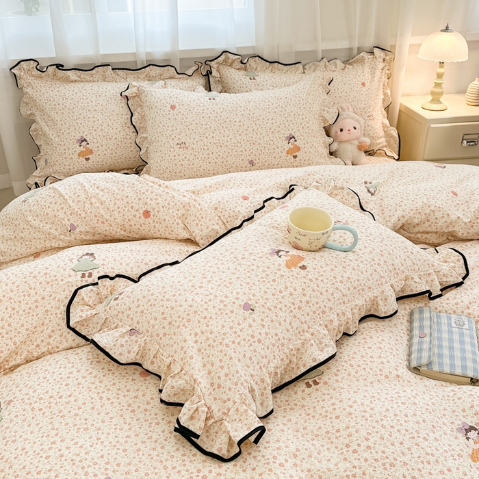 91家纺网 家纺一手货源 找家纺 尚美 2025新款法式小黑边云感四件套床盖款 小女孩