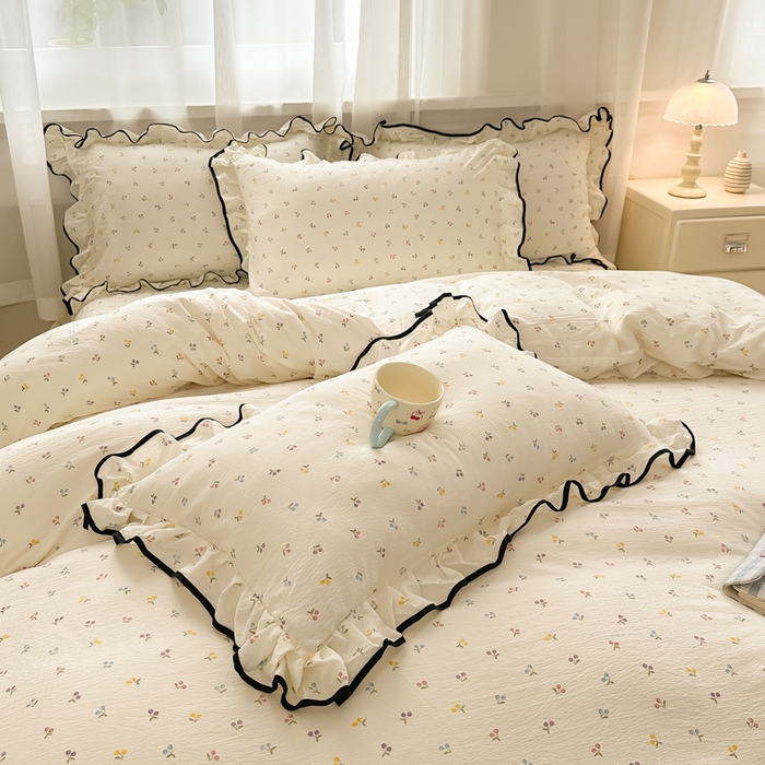 91家纺网 家纺一手货源 找家纺 尚美 2025新款法式小黑边云感四件套床盖款 樱桃